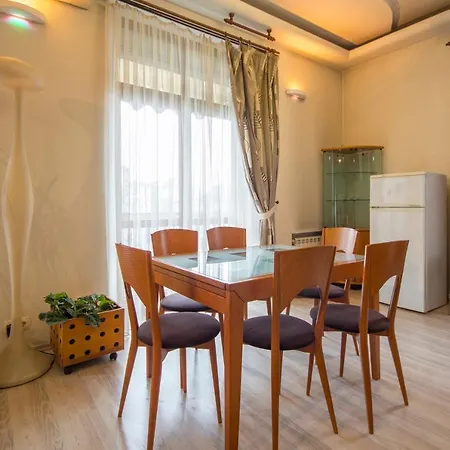 Central Dayflat Apartments Apartment