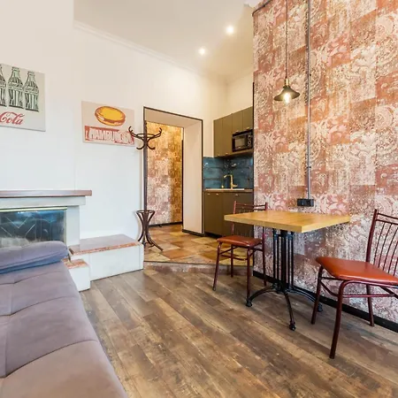 Central Dayflat Apartments *