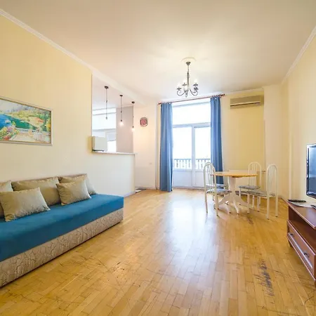 Central Dayflat Apartments
